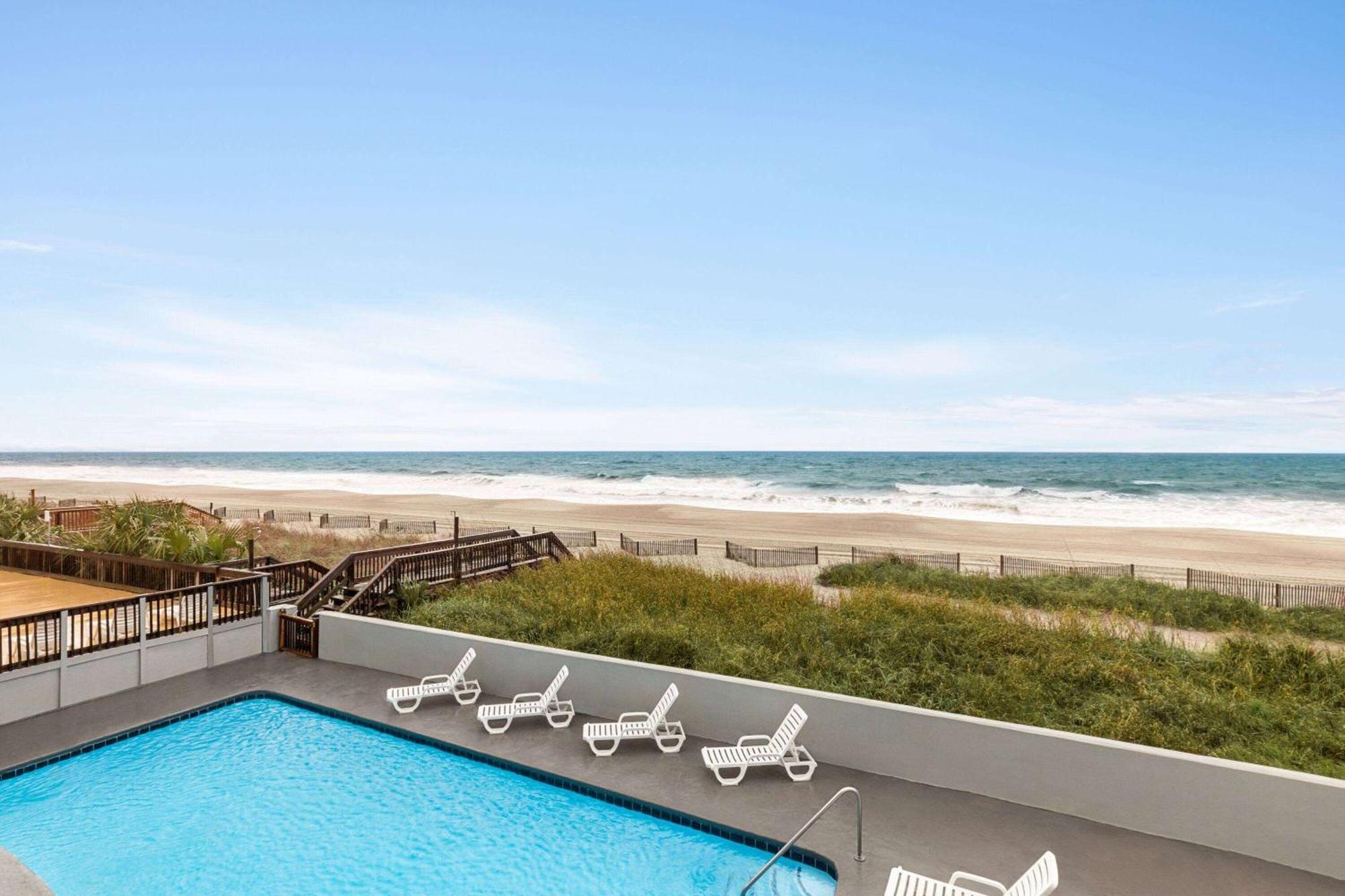 Days Inn By Wyndham Myrtle Beach-Beach Front Zewnętrze zdjęcie