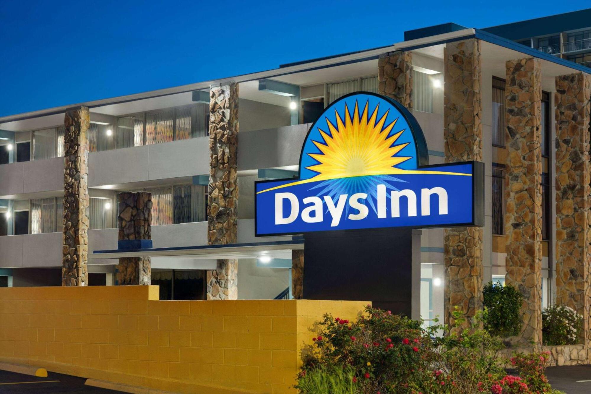 Days Inn By Wyndham Myrtle Beach-Beach Front Zewnętrze zdjęcie