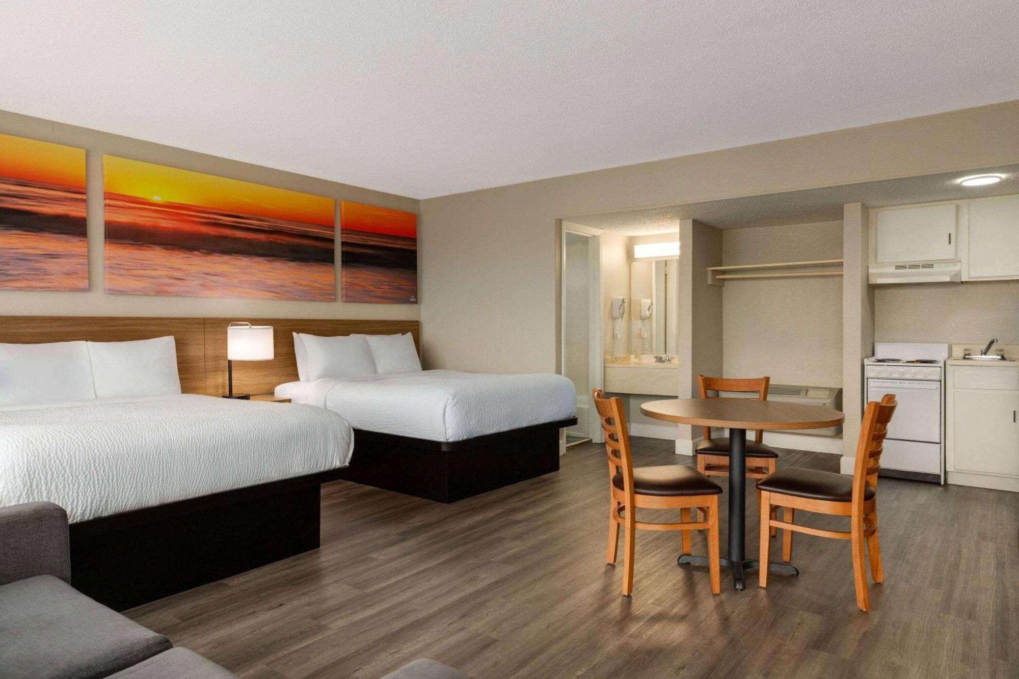 Days Inn By Wyndham Myrtle Beach-Beach Front Zewnętrze zdjęcie